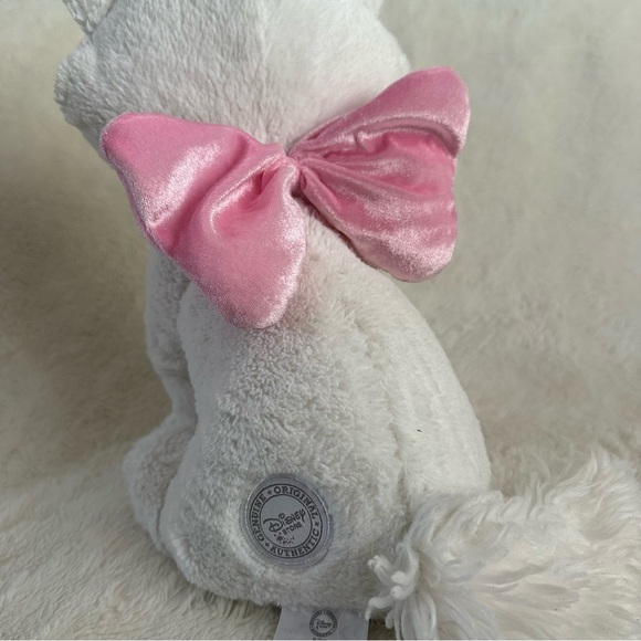 Disney Store Exclusive Aristocats Marie Kitten Cat Plush Sitting 12” Plush - Picture 5 of 8